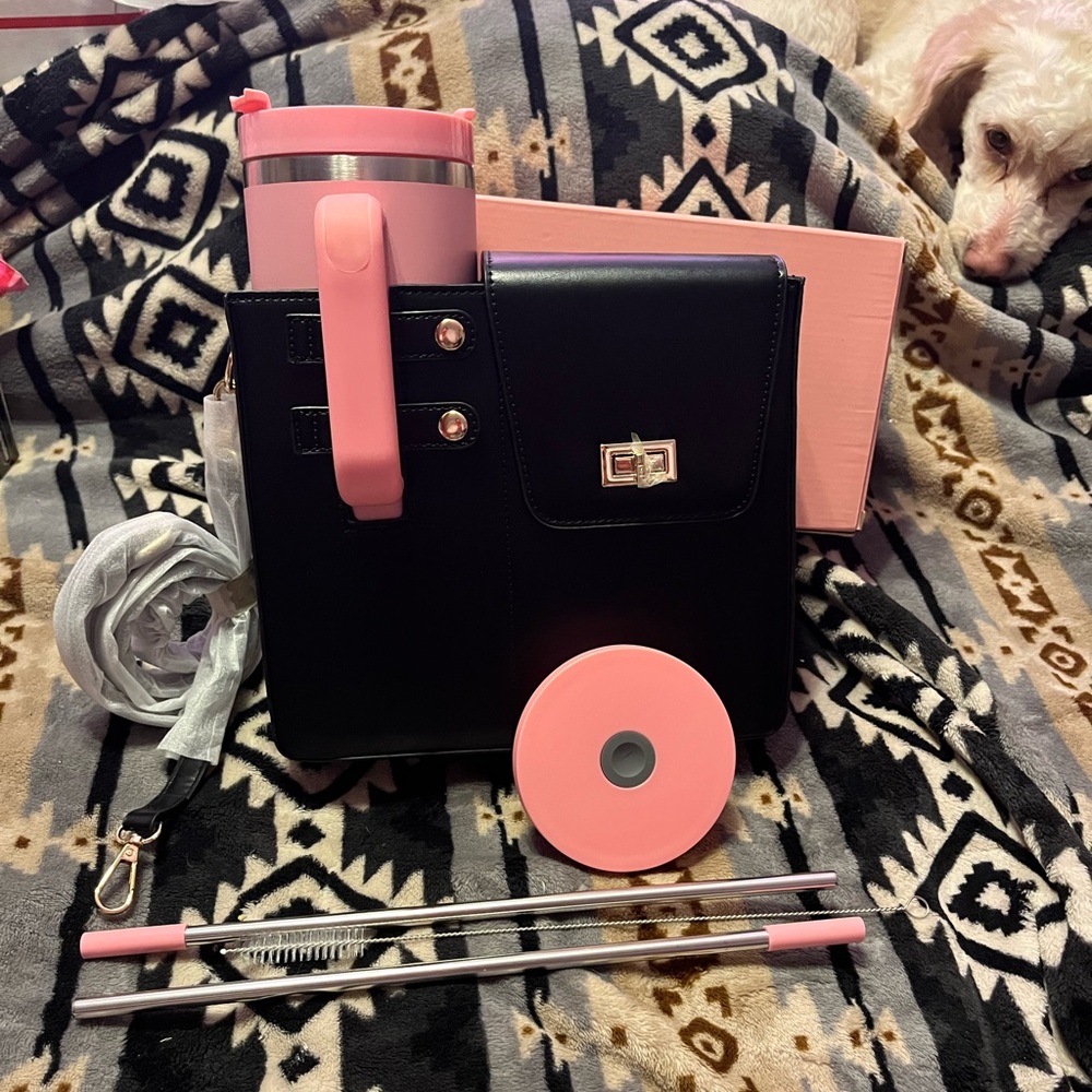 Tumbler Crossbody Bag NWT with Pink 40oz Tumbler